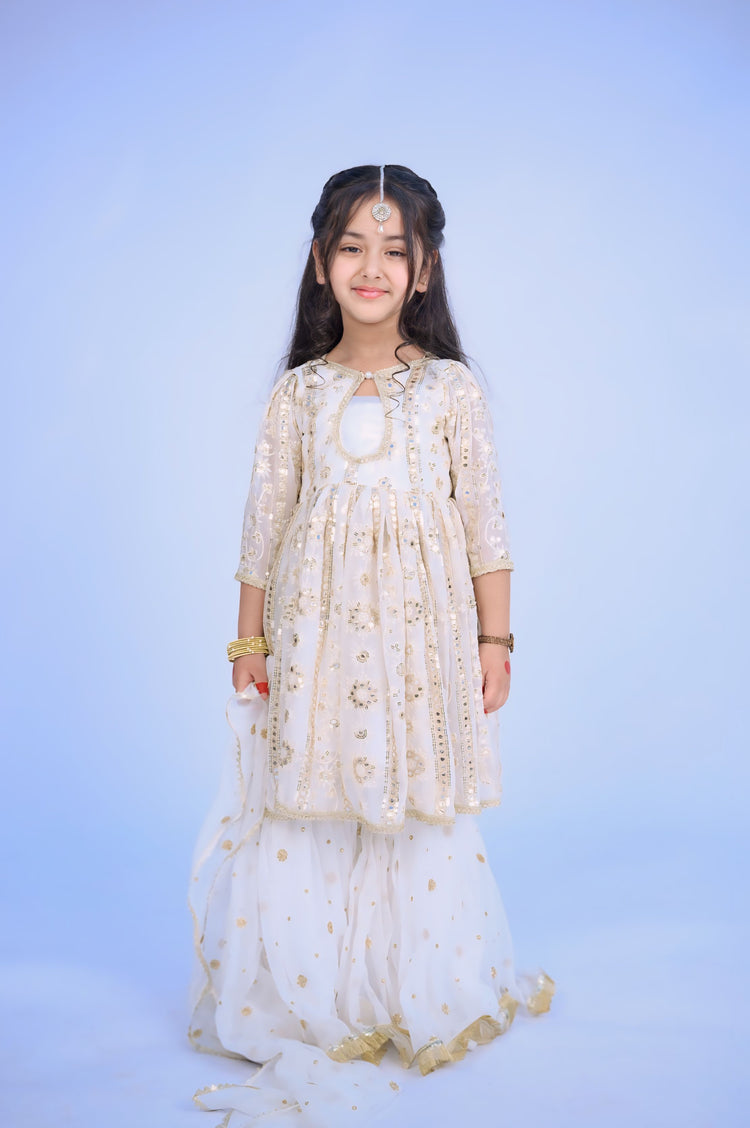 Husn o jamal Rabail White gharara set